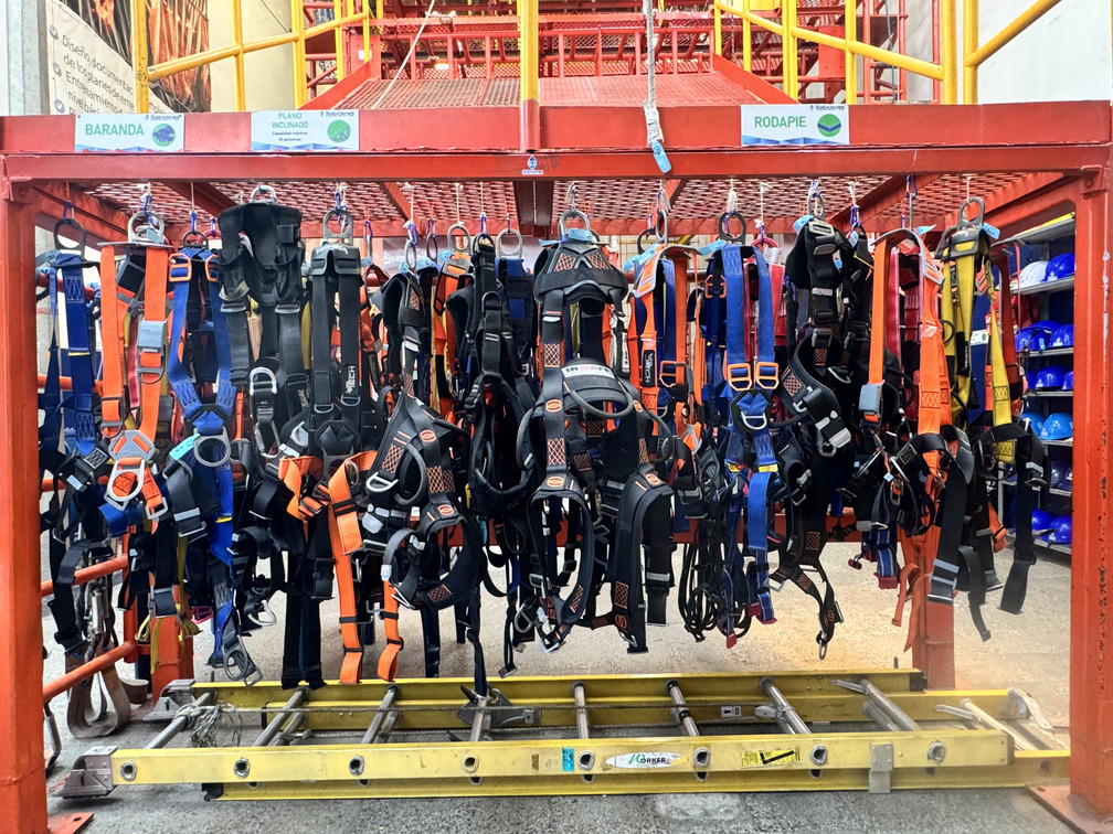 Inspección de equipos de alturas